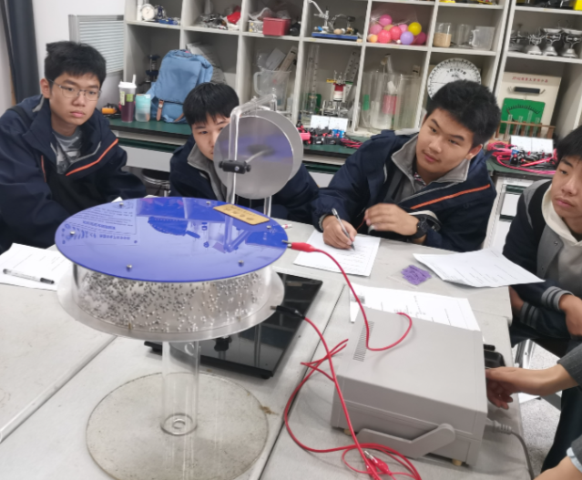 学习的复杂性也尊重了学生的差异性更能激发学生的潜能 学习的复杂性也尊重了学生的差异性更能激发学生的潜能